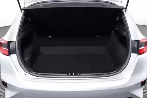 Kia  6
