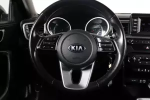 Kia  12