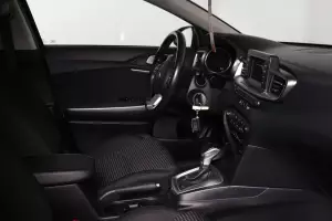 Kia  8
