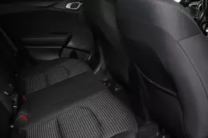 Kia  4