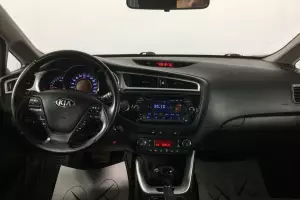 Kia  10