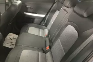 Kia  15