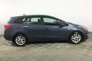 Kia  4