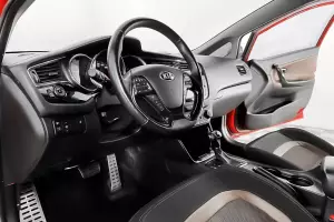 Kia  9