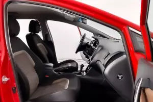 Kia  7