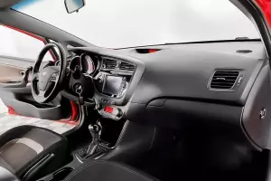 Kia  6