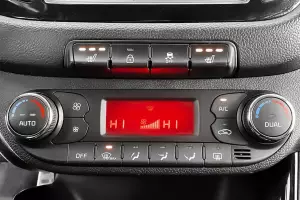 Kia  3