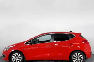 Kia  17
