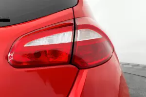 Kia  13