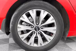 Kia  12