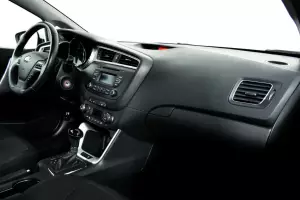 Kia  9