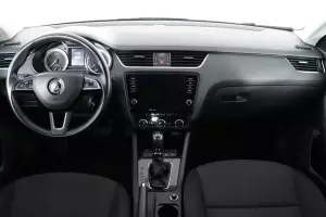 Skoda  6