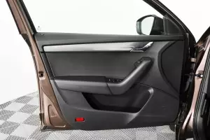 Skoda  1