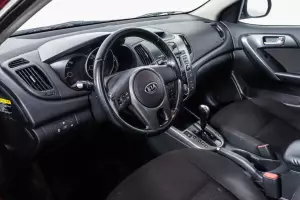 Kia  8