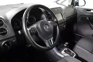 Volkswagen  9