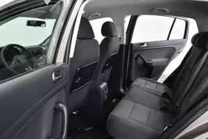 Volkswagen  8