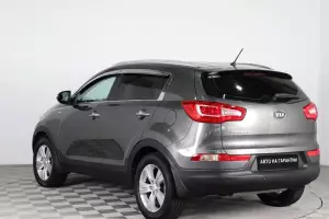 Kia  27
