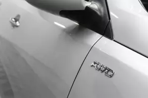 Kia  3