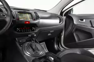 Kia  8