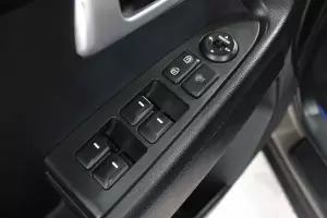 Kia  12