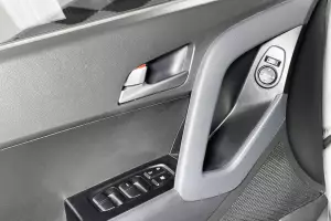 Hyundai  11