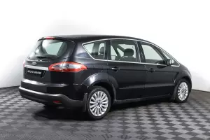 Ford  4
