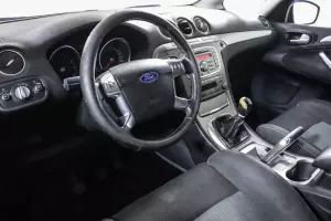 Ford  9