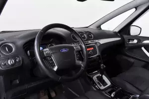 Ford  12