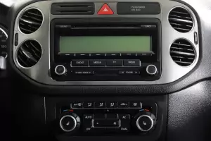 Volkswagen  8