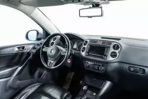 Volkswagen  8