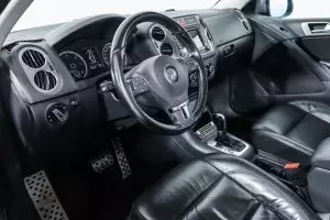 Volkswagen  9