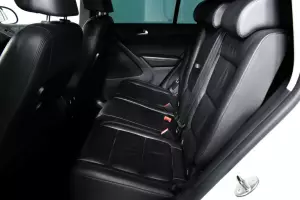 Volkswagen  10