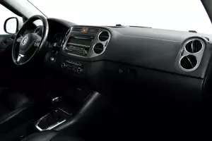 Volkswagen  8