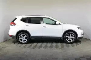 Nissan  3