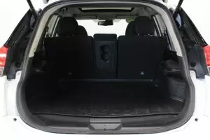 Nissan  6