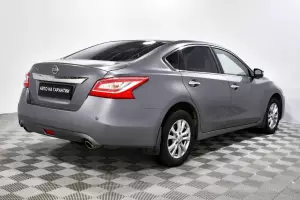 Nissan  3