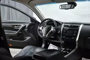Nissan  3