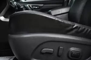 Nissan  7