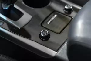 Nissan  7