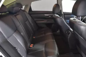 Nissan  2