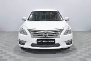Nissan  19