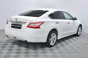 Nissan  18