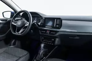 Volkswagen  8