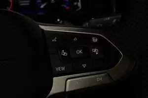 Volkswagen  4