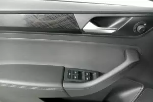 Volkswagen  12