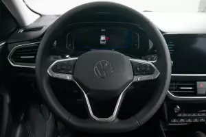Volkswagen  8
