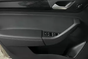 Volkswagen  4