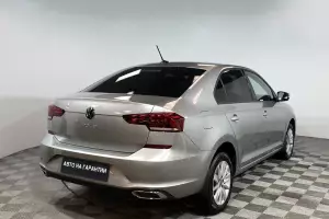 Volkswagen  4