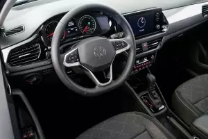 Volkswagen  8