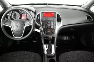 Opel  10